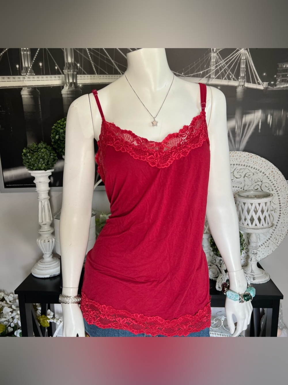 Kate Kasin Red Lace Cami – Satin‑Look, Lace Trim, Adjustable Straps
